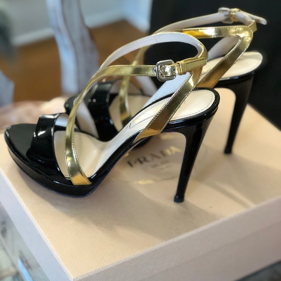 Prada shoes - Picture 6 of 8